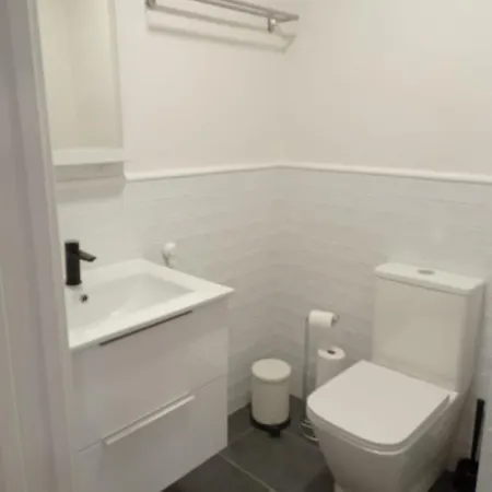Gmc Turistics - Paseo Maritimo Apartman *